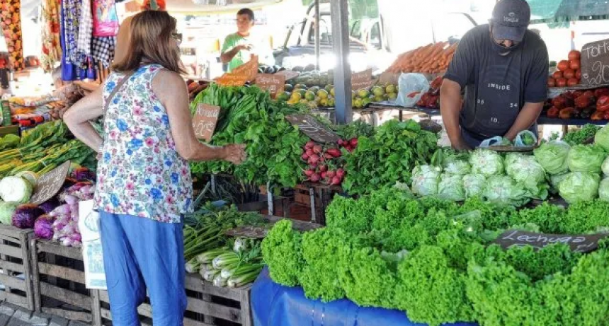 En agosto, el consumidor pag&oacute; 6 veces m&aacute;s de lo que cobr&oacute; el productor de frutas y verduras