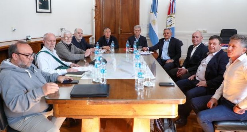 Provincia ofreci&oacute; un aumento salarial del 31% en tramos a la administraci&oacute;n central, alcanzando un 77% anual