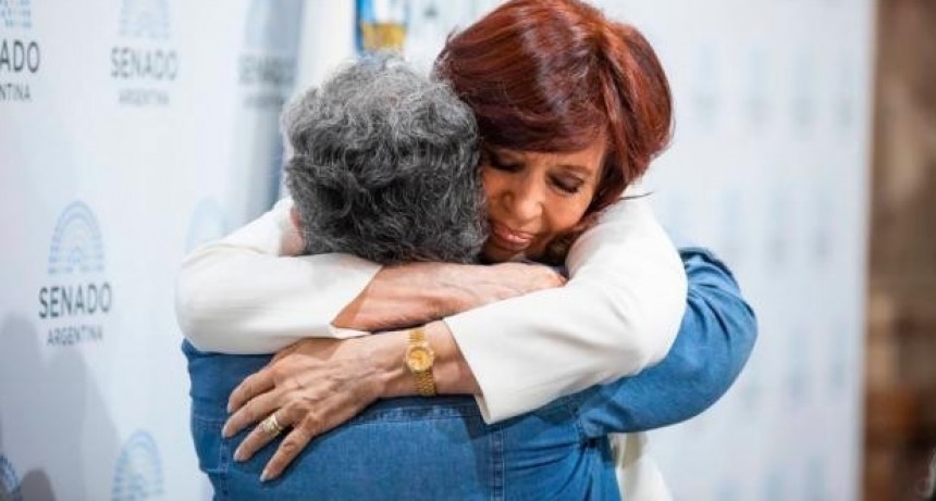 Primera aparici&oacute;n p&uacute;blica de CFK tras el intento de magnicidio: "Siento que estoy viva por Dios y por la Virgen"