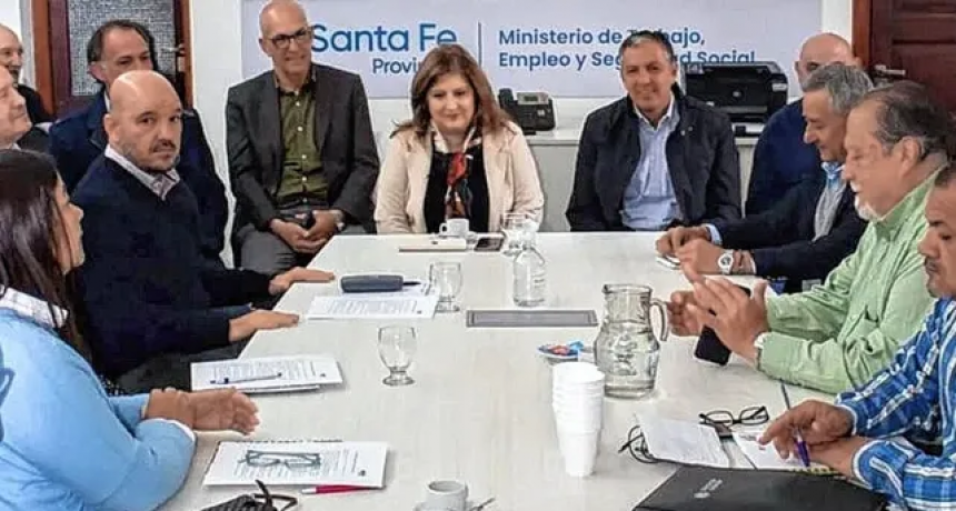 "Estamos dispuestos a dialogar con Amsaf&eacute;, menos de la propuesta salarial", sostienen desde el gobierno