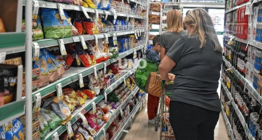 Az&uacute;car, huevos y aceite, entre los alimentos que m&aacute;s aumentaron en Santa Fe durante agosto
