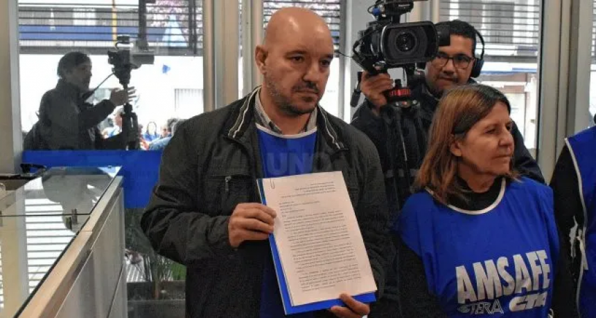 Amsaf&eacute; hizo una presentaci&oacute;n para que se d&eacute; marcha atr&aacute;s con los descuentos y abran las paritarias