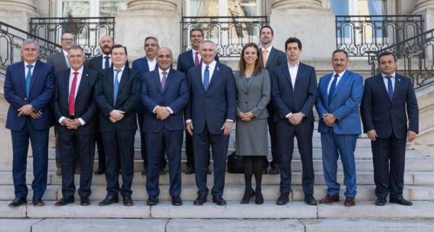 Wado de Pedro junto a gobernadores del Norte Grande inician gira por Estados Unidos