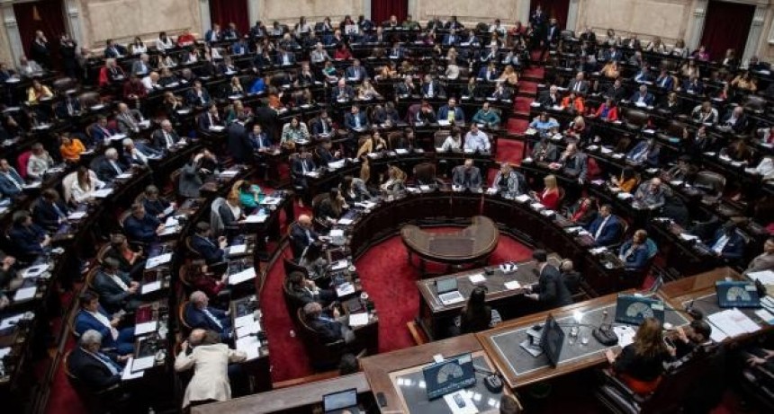 El Frente de Todos pidió sesionar el martes para debatir Ganancias