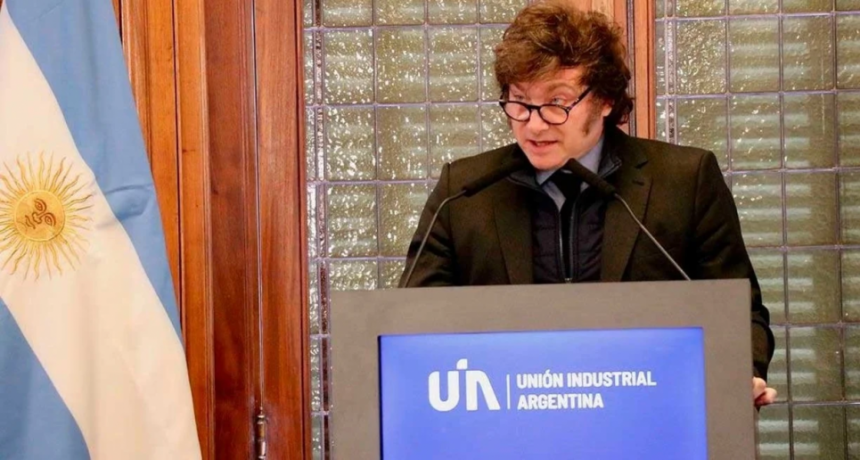 Milei anticipó que eliminará el Impuesto PAIS en diciembre