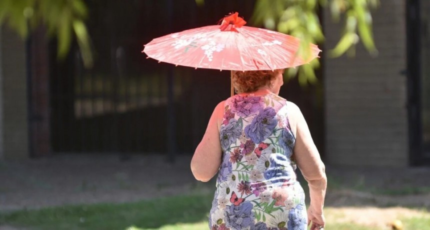 El SMN advierte por altas temperaturas en gran parte del país, humo y lluvia