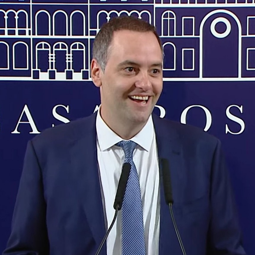 Adorni desestimó la caída de la imagen del Gobierno de Milei: 