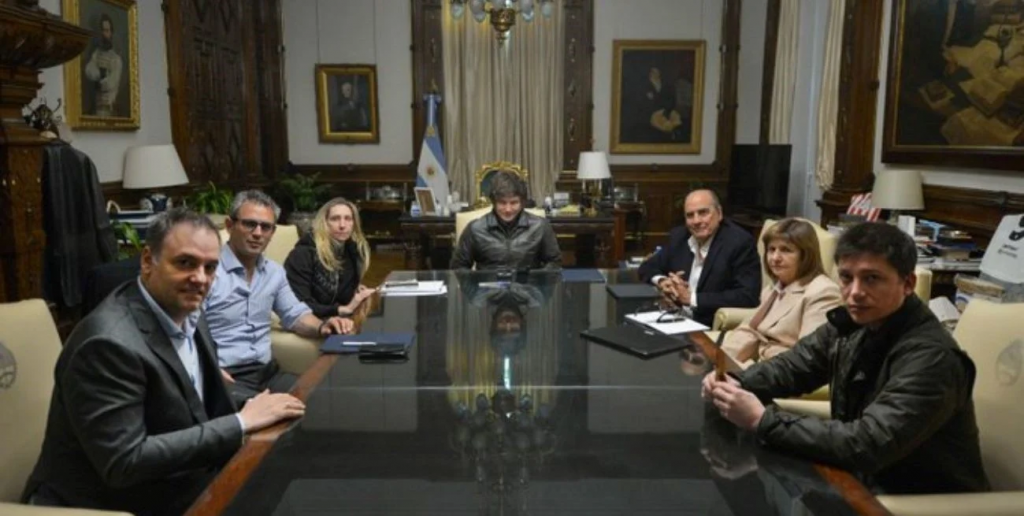 La Libertad Avanza tras la derrota: Milei reunió a su mesa política y promete defender el rumbo