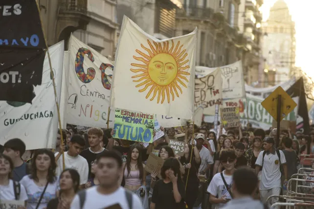 Rosario recordó La Noche de los Lápices con una masiva marcha