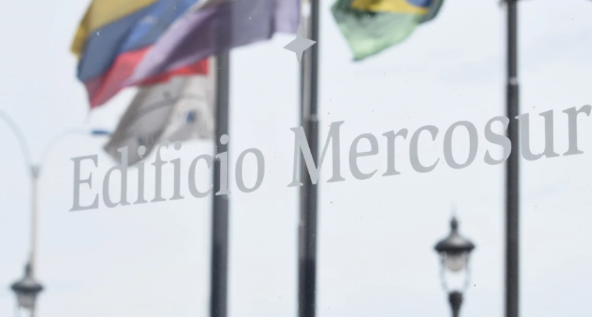 Con el Mercosur no alcanza pero sin el Mercosur es imposible