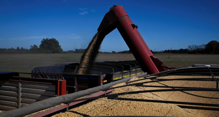 Pullaro y Llaryora pidieron que la eliminación de las retenciones sea definitiva y no transitoria