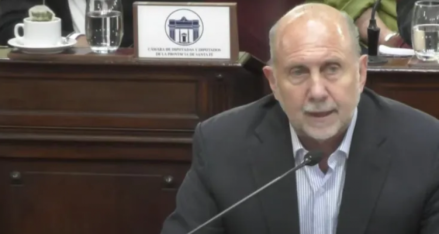 Perotti pidió resguardo y compromiso constitucional para un nuevo endeudamiento provincial
