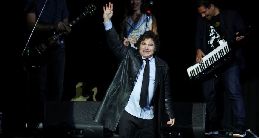 Javier Milei ya se prepara para el acto en el Movistar Arena: volverá a cantar con su banda
