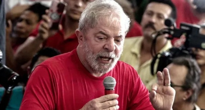 Elecciones en Brasil: Lula se impuso a Bolsonaro por cuatro puntos, pero habr&aacute; ballottage