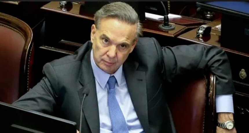 Pichetto pidi&oacute; que en la pr&oacute;xima presidencial compitan Cristina y Macri: "No se puede hacer pol&iacute;tica con suplentes"