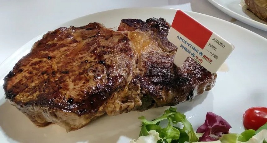 "El momento es malo", pero la carne argentina igual est&aacute; en Par&iacute;s
