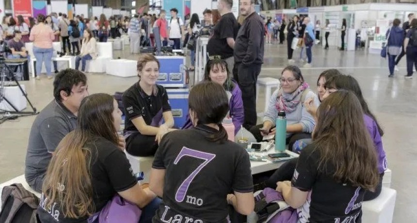 Abri&oacute; la Expocarreras en la Estaci&oacute;n Belgrano: qu&eacute; estudiar en Santa Fe