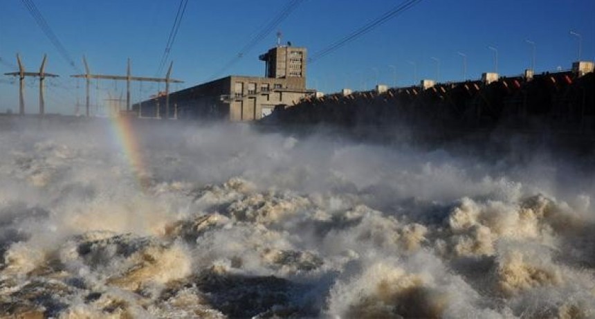 Crecida del Paran&aacute;: la represa Yacyret&aacute; alcanz&oacute; su potencia m&aacute;xima