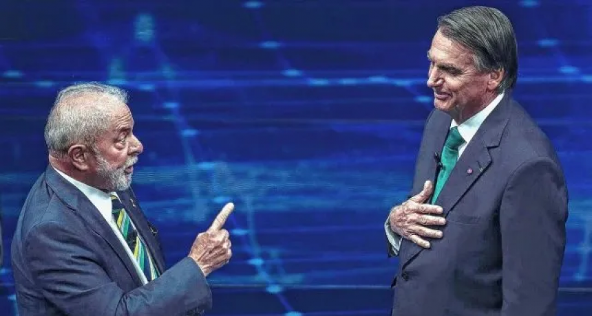 Un Brasil dividido elige en m&aacute;xima tensi&oacute;n entre la visi&oacute;n de pa&iacute;s de Lula y Bolsonaro