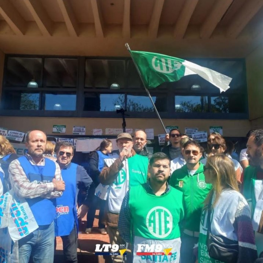 Solicitan a Perotti que cumpla el pase a planta permanente acordado en paritaria 