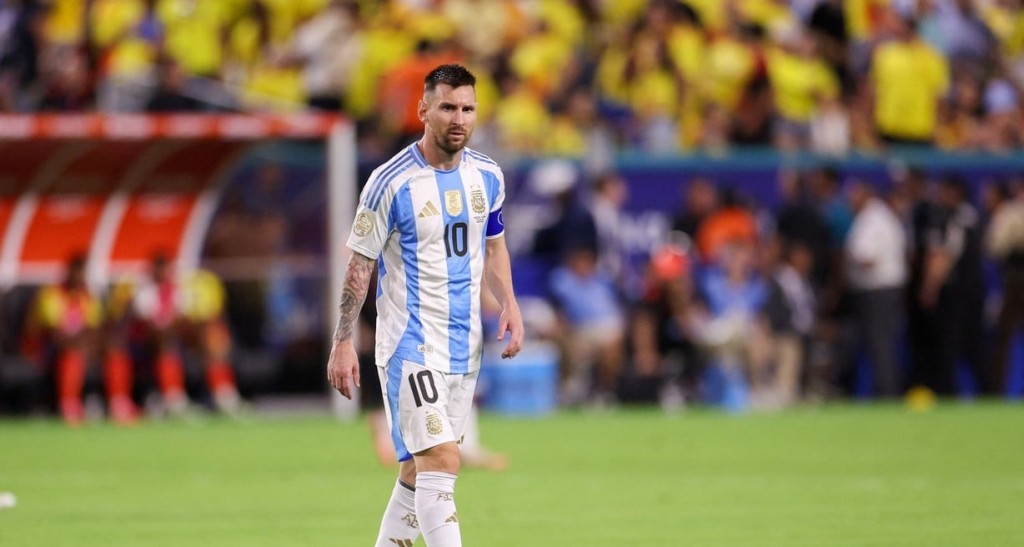 Messi llegó a la concentración de Argentina y está en 