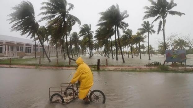 Rige un alerta total en Florida por el huracán Milton.” Podría ser el desastre natural del siglo”