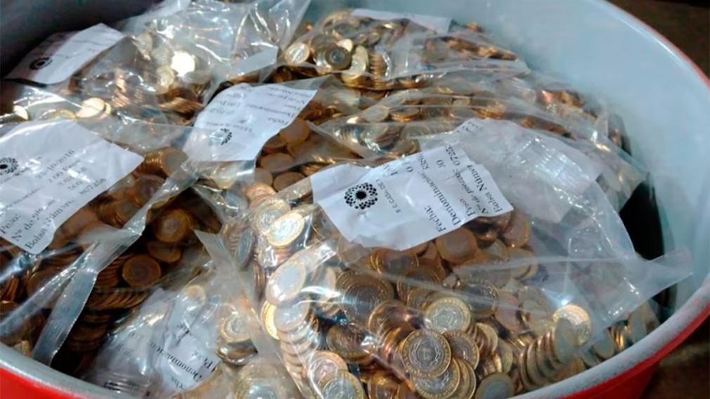 El BCRA rematará 1.500 tambores repletos de monedas, que solo valen por el precio del metal