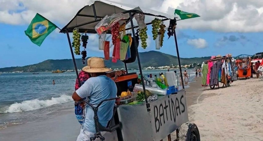 Atentos turistas argentinos: cómo pagar en Brasil en pesos con una app internacional
