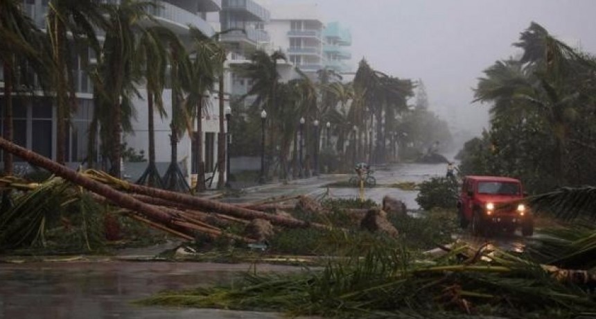 El huracán Milton barrió varias ciudades de Florida causando muerte y devastación