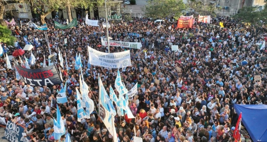 La Mesa de Diálogo pidió un debate 