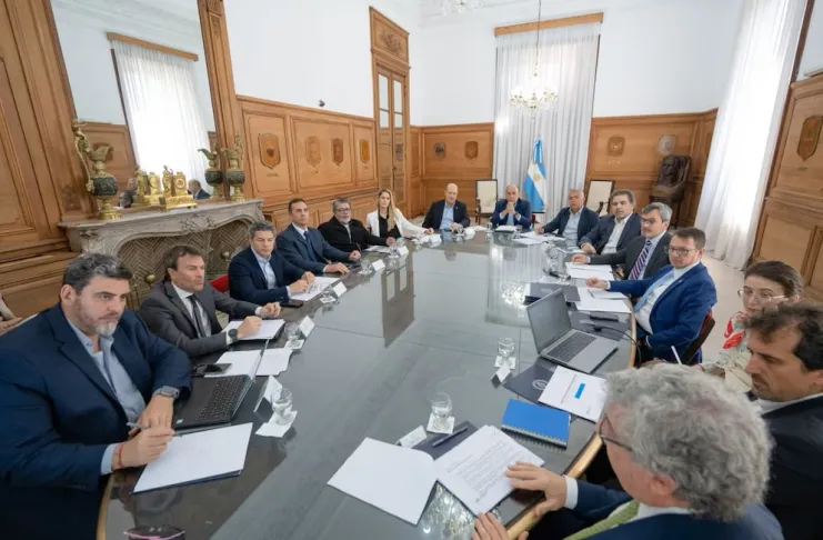 El Consejo de Mayo debatió reforma laboral y tributaria en su cuarta reunión