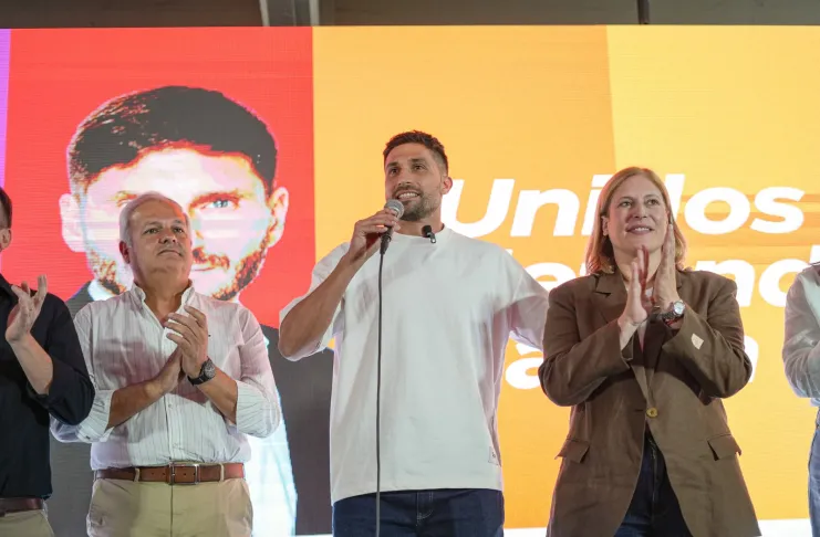 Almuerzo del socialismo para marcar el terreno político en Rosario