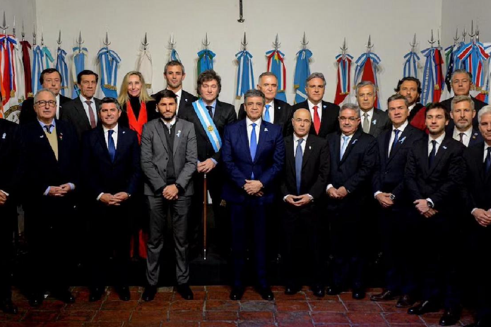 Milei recibirá el jueves al menos a 15 gobernadores para negociar reformas