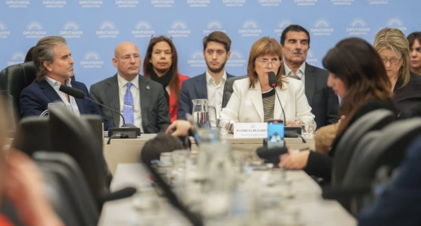 Bullrich mostró resultados con eje en Rosario y pidió avanzar con leyes clave durante el 2026