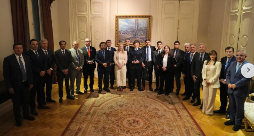 Milei se reunió con 20 gobernadores en Casa Rosada para impulsar reformas