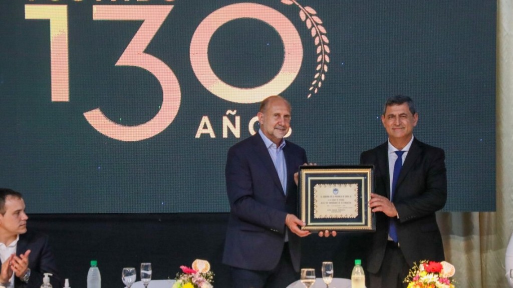 Perotti participó de los festejos por el 130° aniversario de la ciudad de Tostado