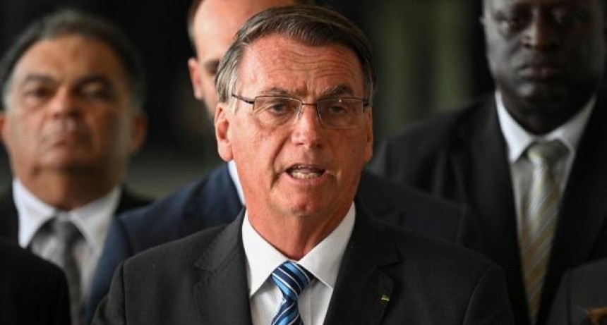 Bolsonaro rompi&oacute; el silencio: pese a que no reconoci&oacute; la derrota, aseguro que respetar&aacute; la Constituci&oacute;n