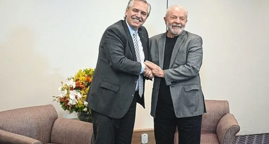 Alberto Fern&aacute;ndez pidi&oacute; que se respete el triunfo de Lula Da Silva en Brasil