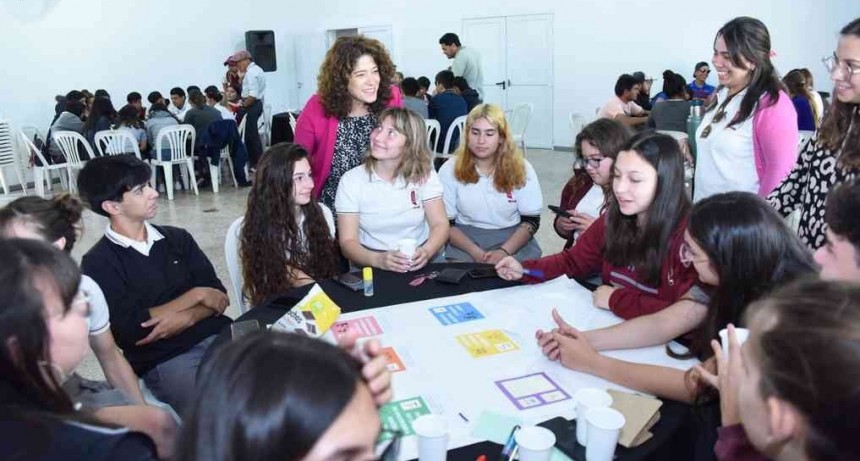 Vera apuesta por su plan de Desarrollo Estrat&eacute;gico