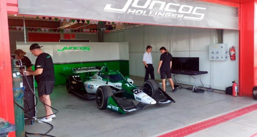 El Dallara Chevrolet de IndyCar del Juncos Racing ya est&aacute; en Las Termas para la prueba