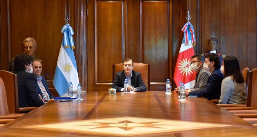 El gobernador recibi&oacute; la visita de empresarios de Toyota Argentina y Brasil