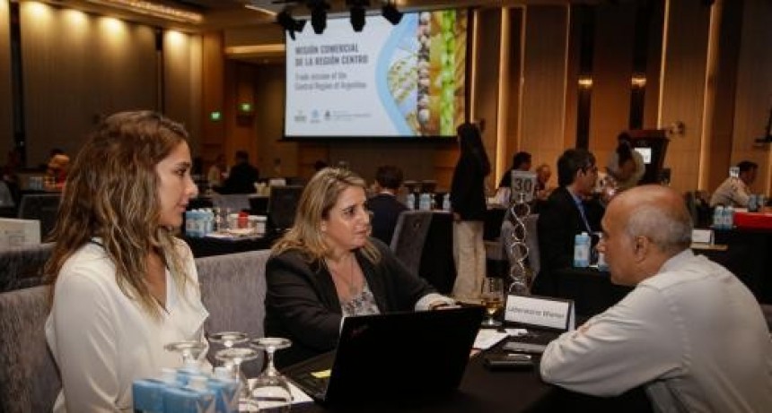 Empresarios santafesinos destacaron la misi&oacute;n comercial en Singapur