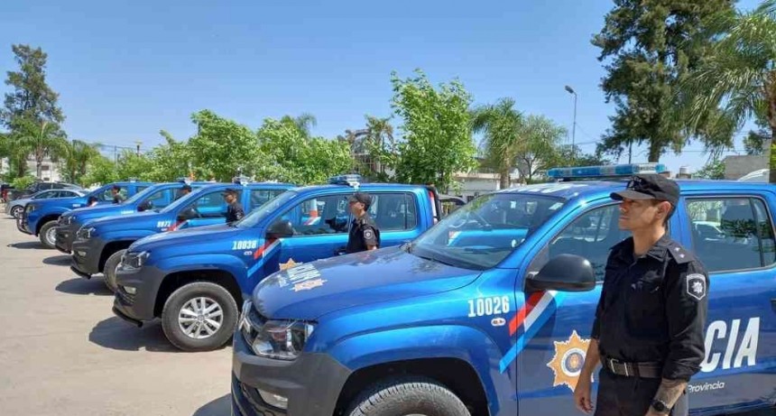 Entregaron veh&iacute;culos 0km para la polic&iacute;a del centro norte provincial