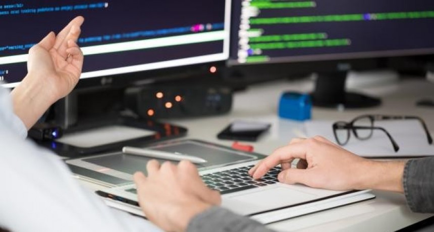 Abre la inscripci&oacute;n para Argentina Programa 4.0, que capacitar&aacute; a 70 mil argentinos en el sector tecnol&oacute;gico