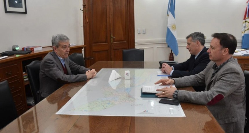 Perotti ingresa el presupuesto 2024 pero será Pullaro quien elabore la Ley tributaria