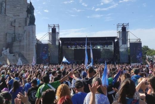 Multitudinaria movilización de evangelistas en Rosario