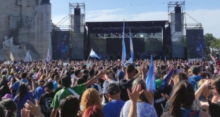 Multitudinaria movilización de evangelistas en Rosario