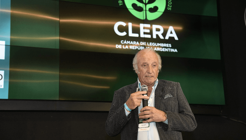 “Por los stocks en EEUU, la soja debería estar en U$S 500: en algún momento el mercado va a corregir”