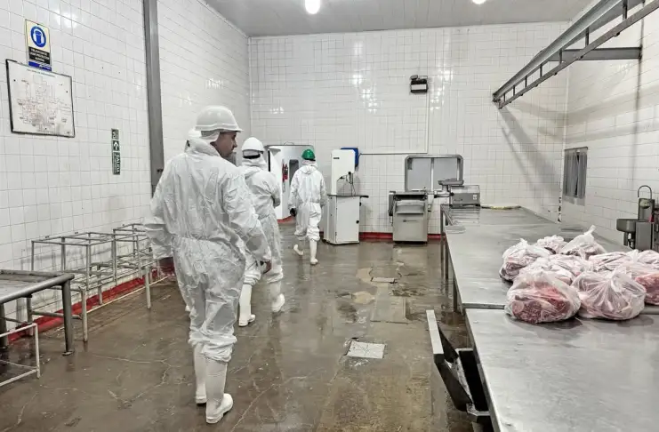 Cayó en default el Matadero frigorífico Don Raúl de Vera