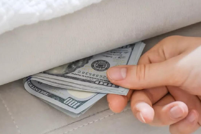 Cuatro de cada 10 familias usan ahorros para gastos cotidianos